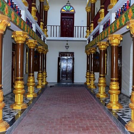 Отель Chettinad Manor Kanadukattan Экстерьер фото